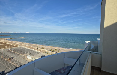 Ático frente al mar